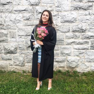 Meet your Posher, Emily